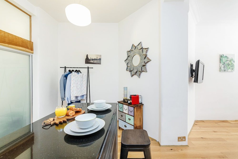 Фото Charming Covent Garden Apartment