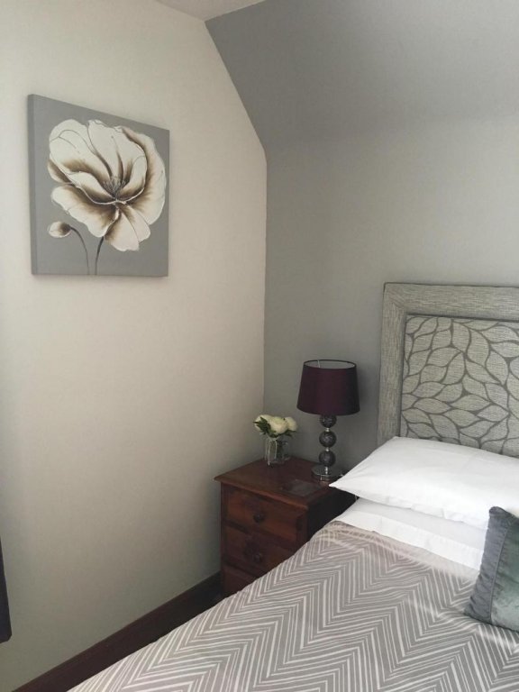 Фото Coralinn Bed & Breakfast