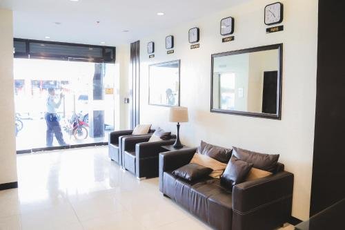 Фото Winzelle Suites