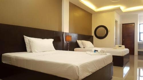 Гостиница Hotel Zenturia в Провинции Мариндуке