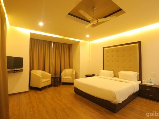 Фото Hotel Vasundhara Palace Rishikesh