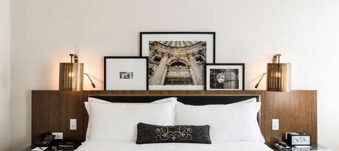 Фото LondonHouse Chicago, Curio Collection by Hilton