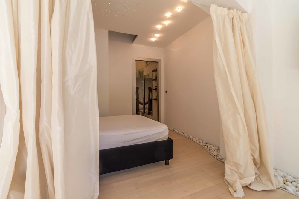 Фото Lungolago Holiday Home