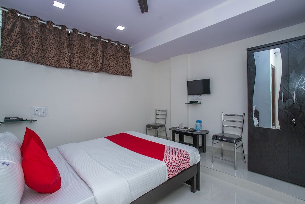 Фото Oyo 19934 Hotel Golden Arch