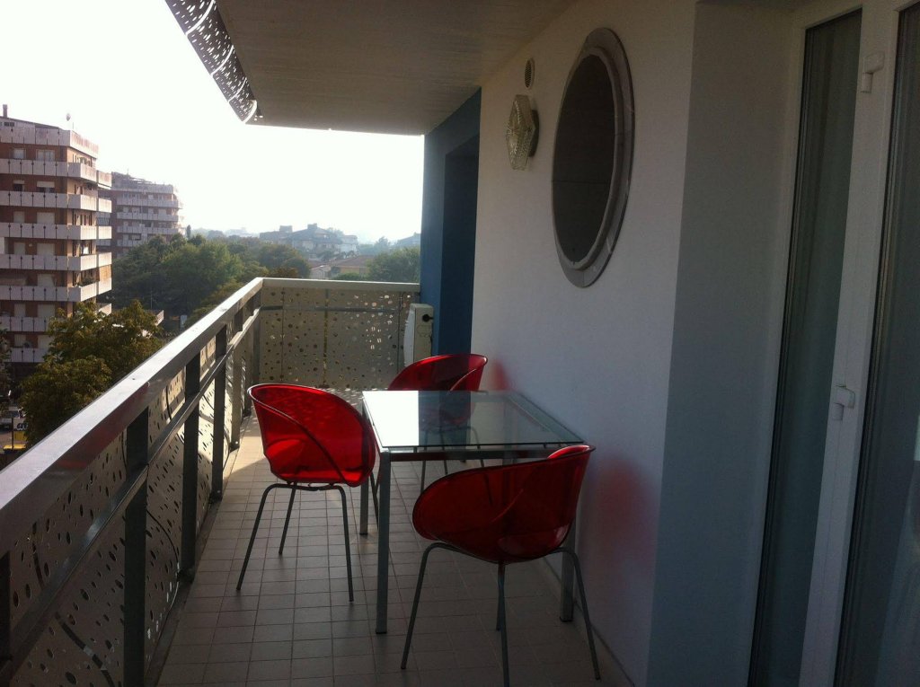 Фото Apparthotel Holiday