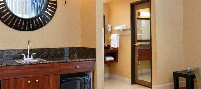 Фото Holiday Inn Salem, an Ihg Hotel