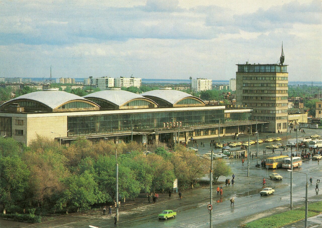 Железнодорожный вокзал в челябинске