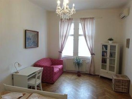 Фото Old Town Square Apartments