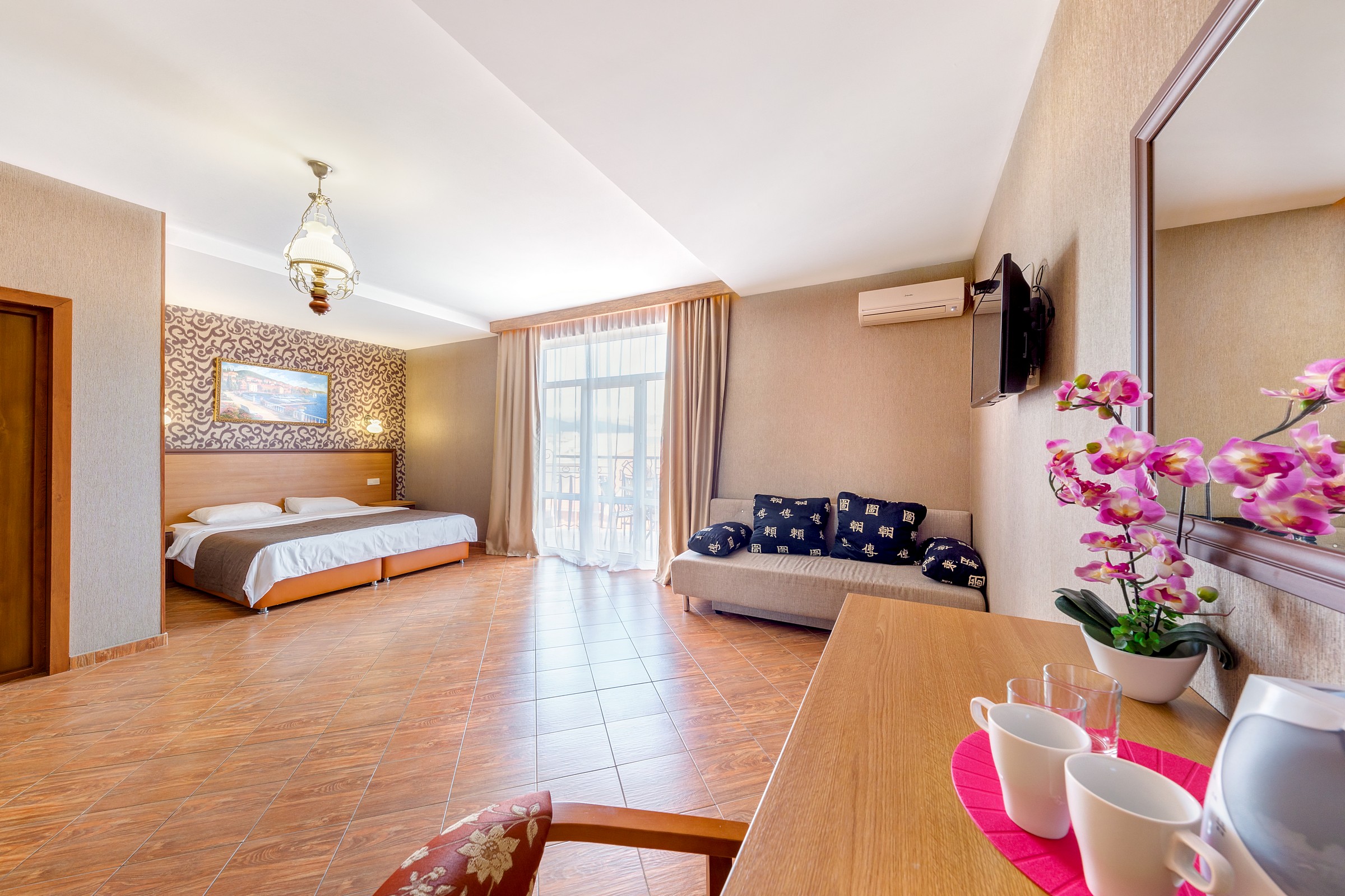 Фото Золотой Компас