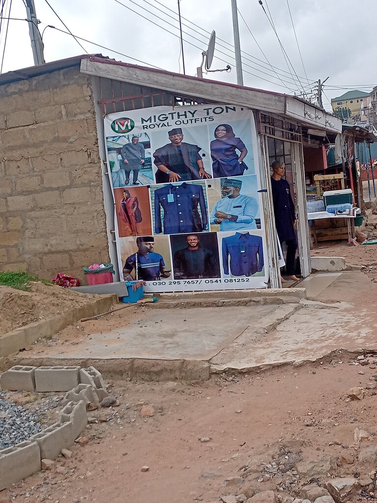 Fashion house Mighty Tony royal outfit, Earth, photo