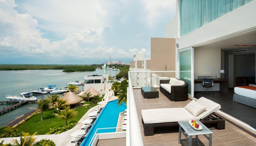 Фото Real Inn Cancun