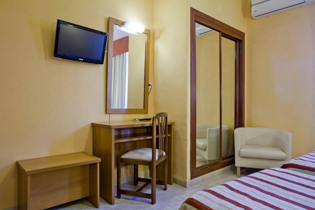 Фото Hotel Boston