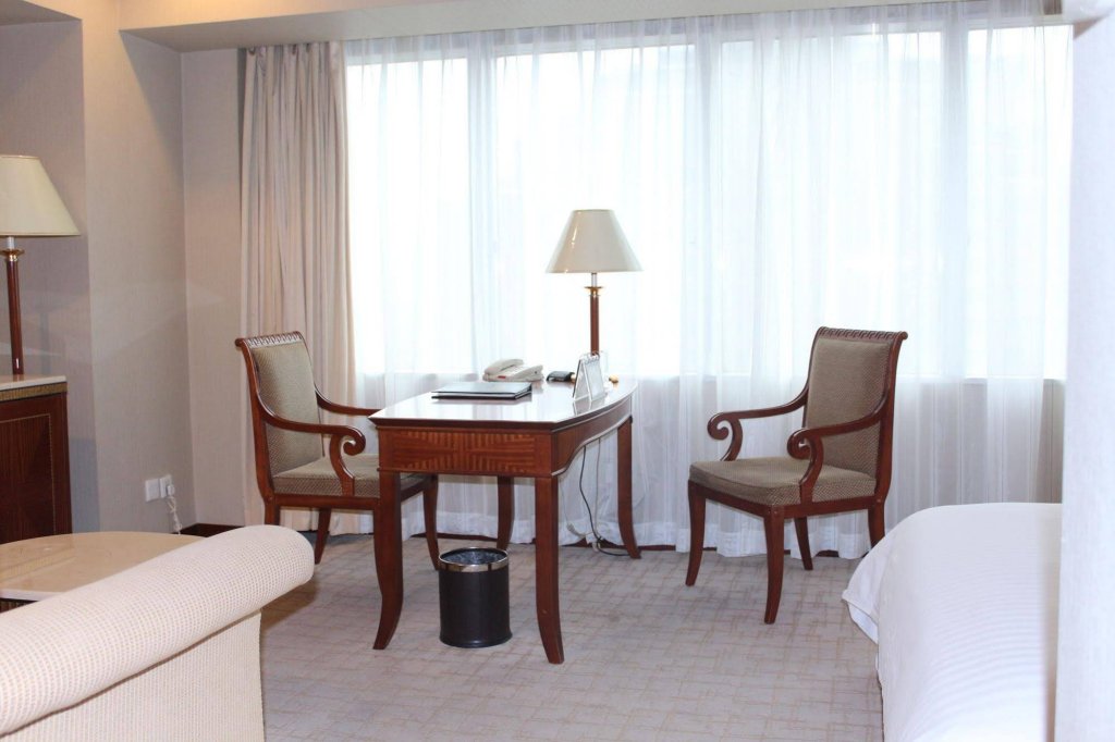 Фото Jin Jiang Tower