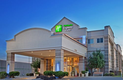 Фото Baymont Inn & Suites by Wyndham Lincoln Ne