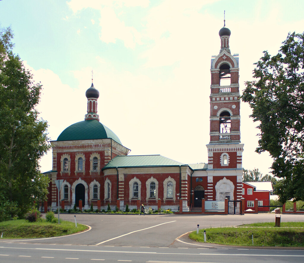 Orthodox church Uspenskaya Church, Bronnizi, photo