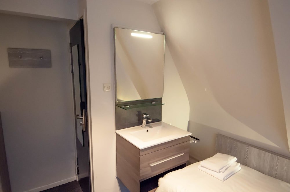 Фото Hotel Crown