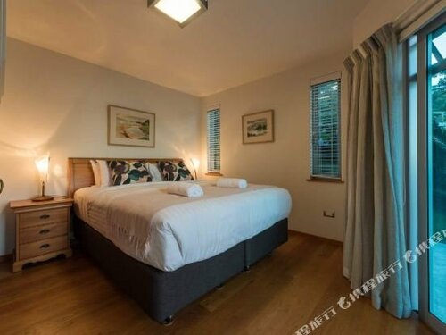 Гостиница Bay Of Islands Beachhouse