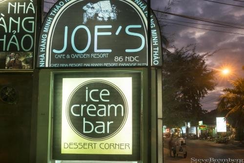 Фото Joe'S Cafe And Garden Resort