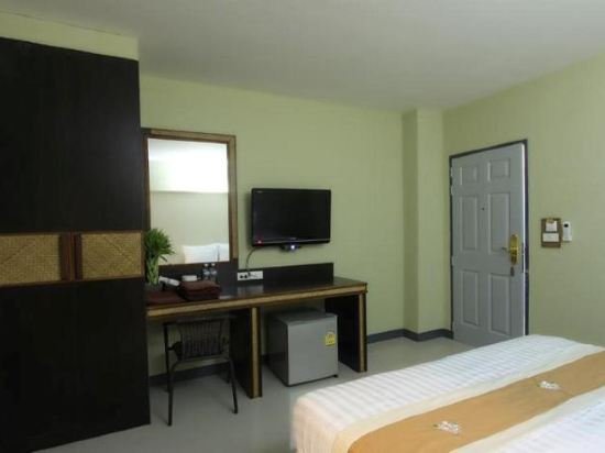 Фото The Corner Hotel - Adults Only