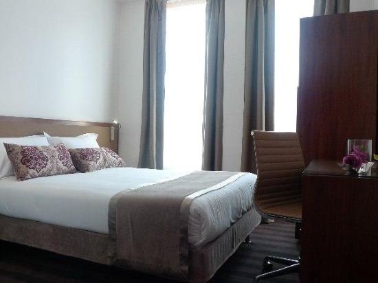 Фото Art Hôtel Eiffel