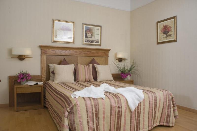 Фото Hotel Ideon