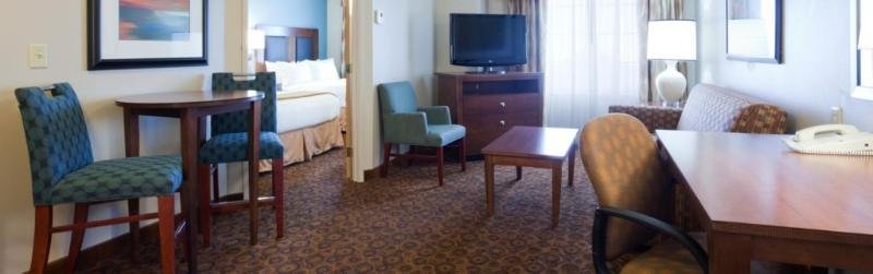 Фото Holiday Inn Express Hotel & Suites St. Cloud, an Ihg Hotel