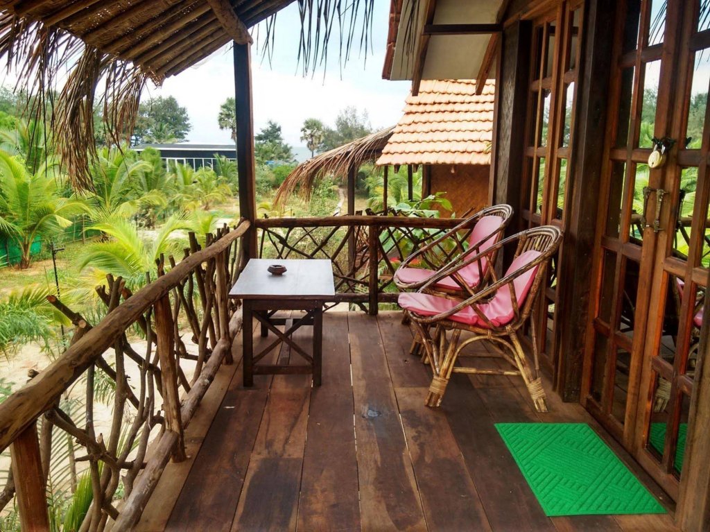 Фото Little India Beach Cottages