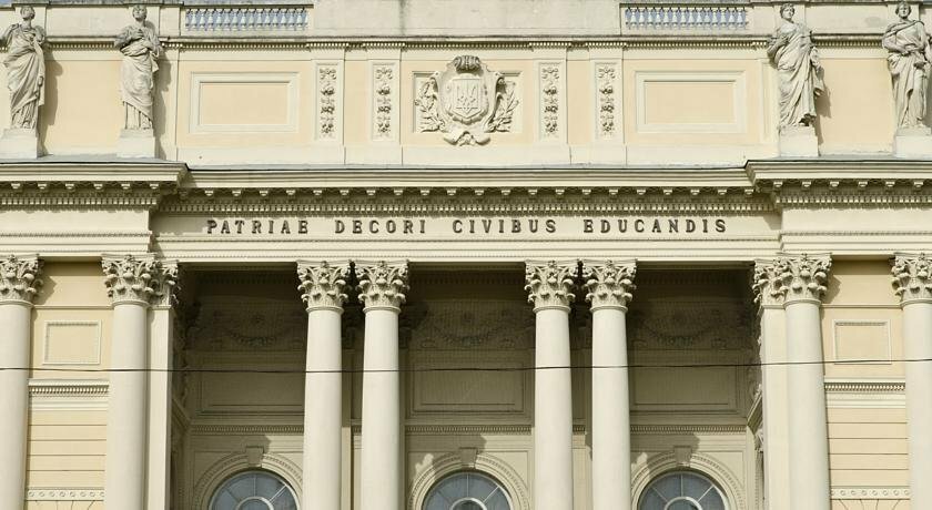 Short-term housing rental Close by Ploscha Rynok, Lviv, photo