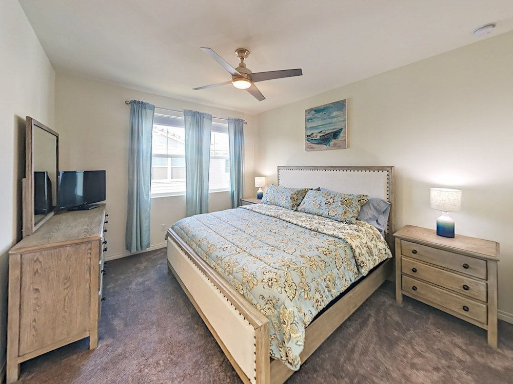 Фото Brand-new 2br w Balcony, Near Beach 2 Bedrooms 2.5 Bathrooms Townhous