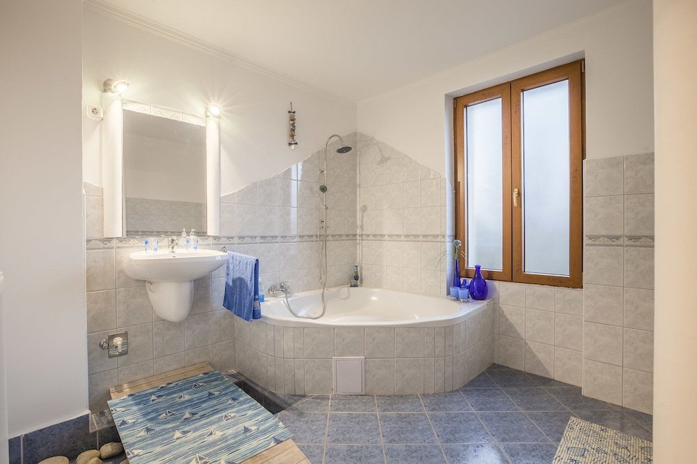 Фото Csendeskert Apartments