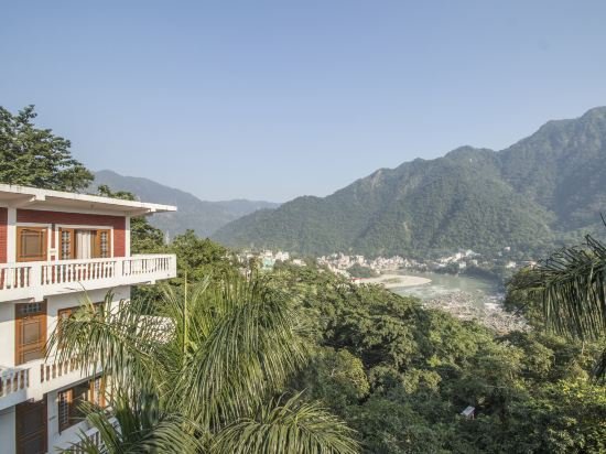 Фото Swiss Cottage and SPA by Salvus