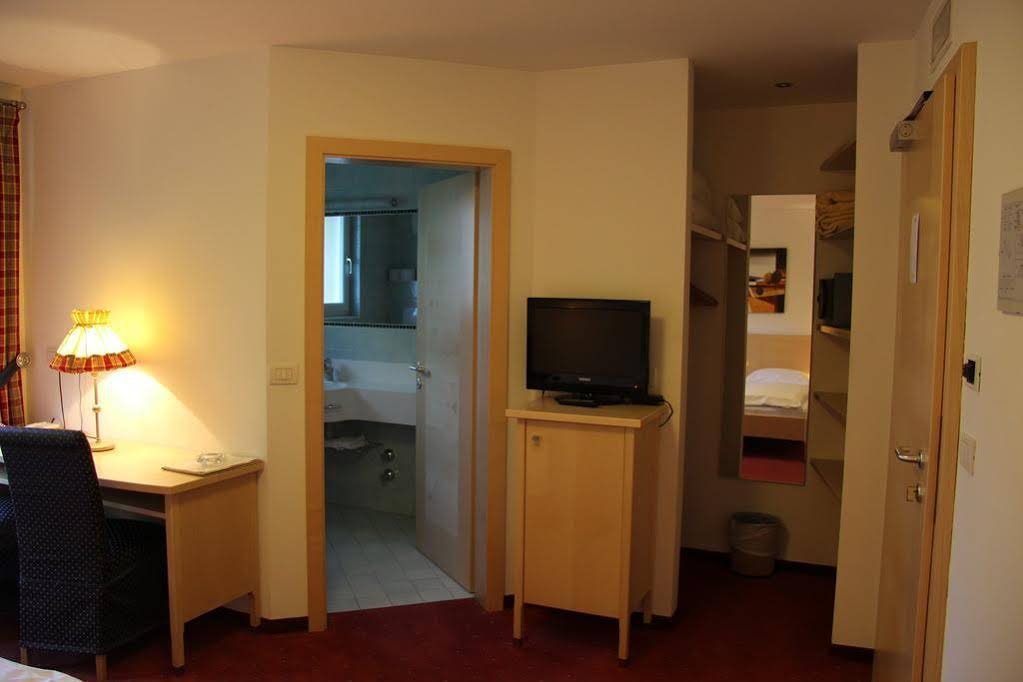 Фото Hotel Hanny