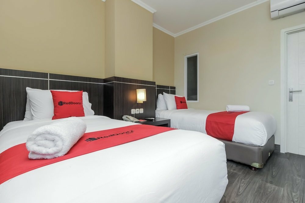 Hotel Hotel Fiducia Blora by RedDoorz, Jakarta, photo