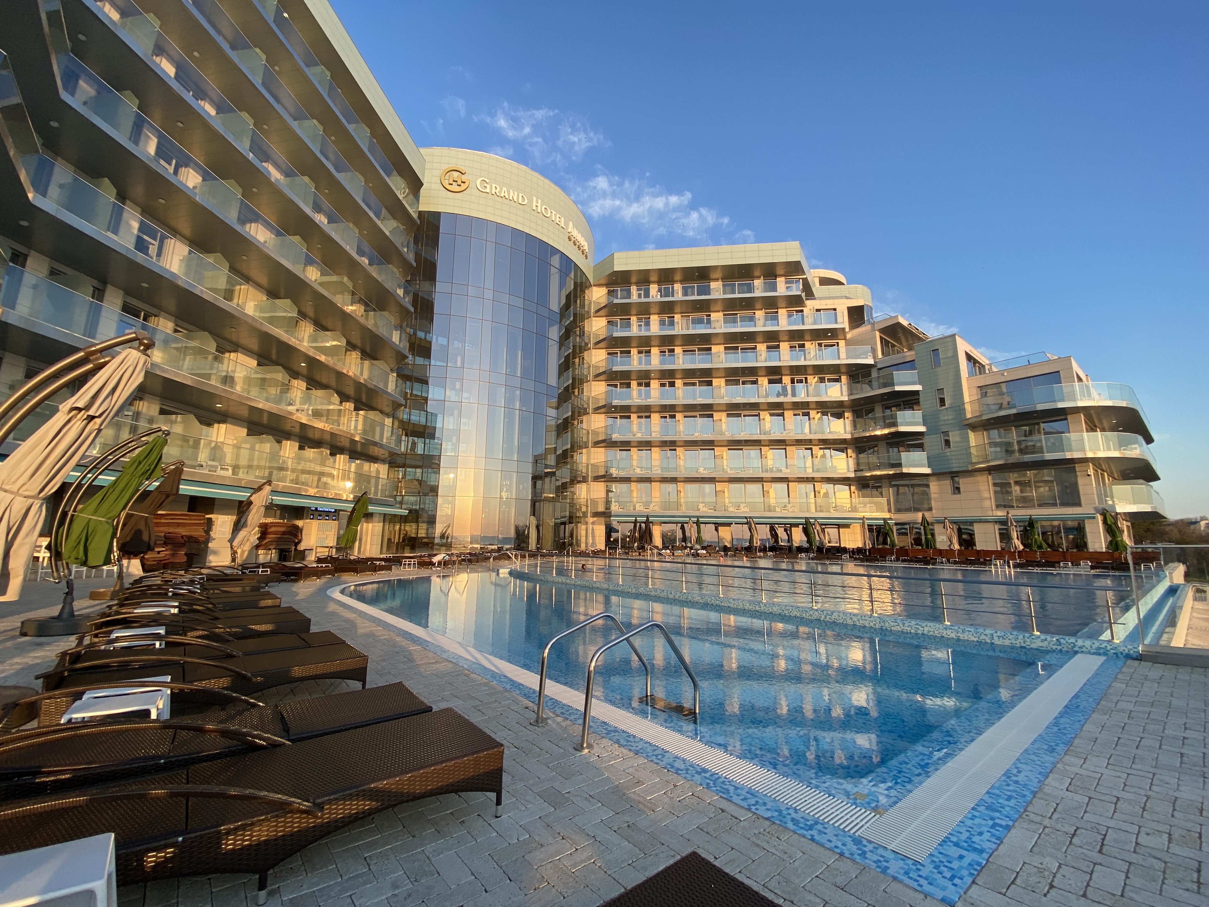 Гранд анапа фото Grand Hotel Anapa - новости гостиницы в Анапе, проезд Голубые Дали, 1 - Яндекс К