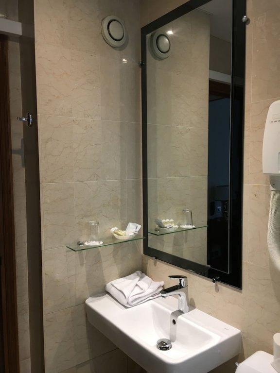 Фото Hotel Saint Christophe Paris