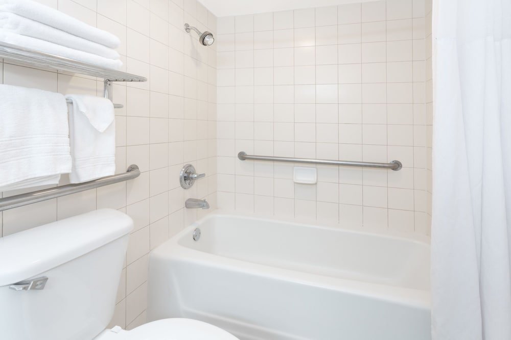 Фото Days Inn by Wyndham Adel I 75