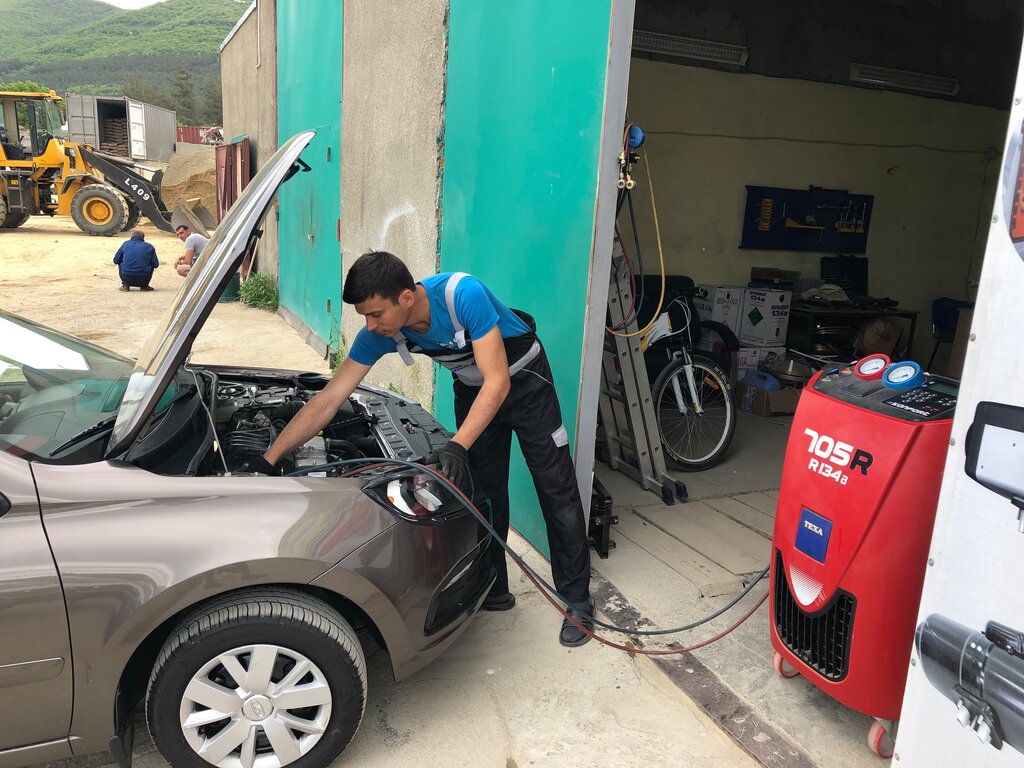 Repostaje de aires acondicionados de automóviles Avtokonditsionery Gelendzhik, , foto