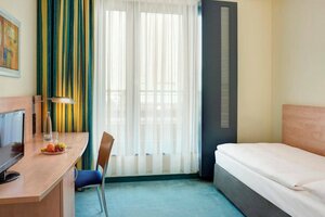 Гостиница IntercityHotel Hamburg Hauptbahnhof