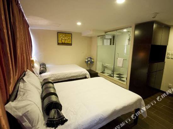 Фото California Hotel