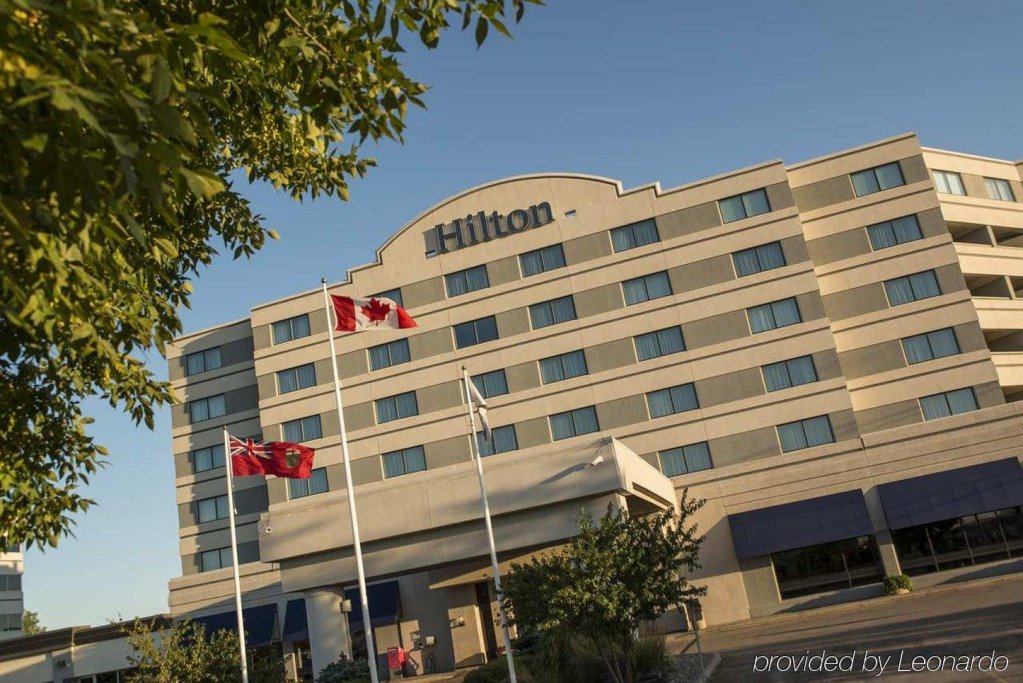 Фото Hilton Winnipeg Airport Suites