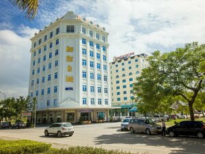 New Star Halong Hotel (Cai Dam,Hung Thang Tourist Area,Bai Chay Ward,Halong,Quang Ninh Province,), hotel