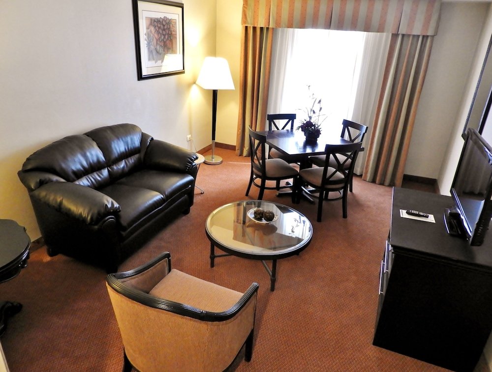 Фото Holiday Inn Reynosa Zona Dorada