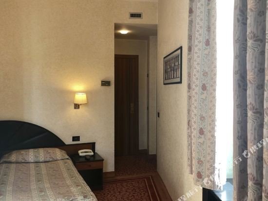 Фото Casual Eclettico Milano Hotel