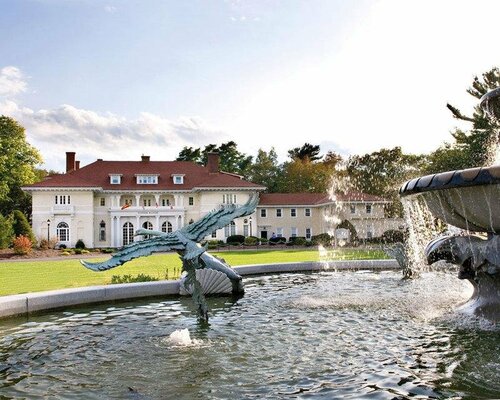 Гостиница The Wylie Inn and Conference Center at Endicott College