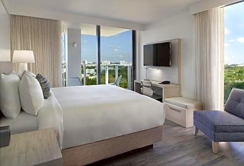 Фото Courtyard Miami Coconut Grove