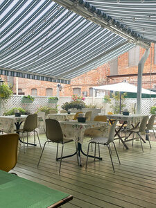 Kvartira 44 (Brodnikov Lane, 8), cafe