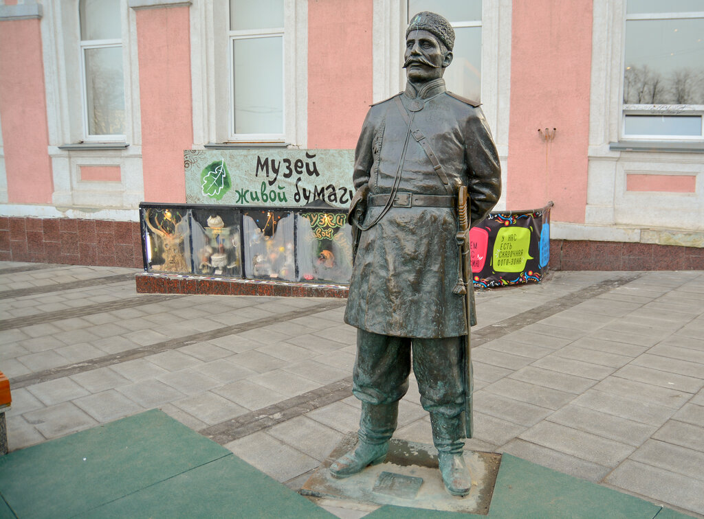 Жанровая скульптура Городовой, Нижний Новгород, фото