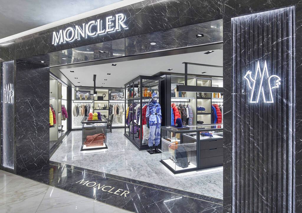 Clothing store Moncler, Hong Kong, photo