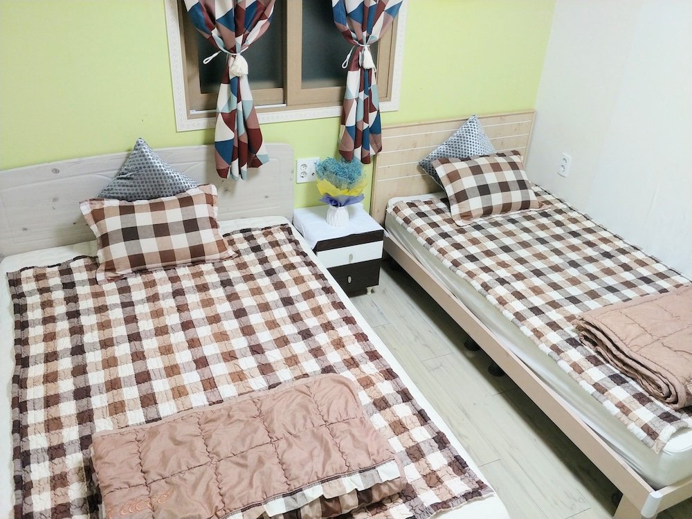 Фото New Gwangju Guesthouse