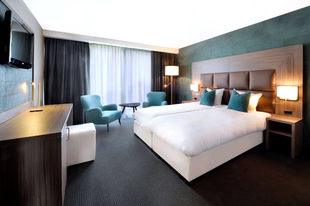 Фото Van der Valk Hotel Nazareth - Gent